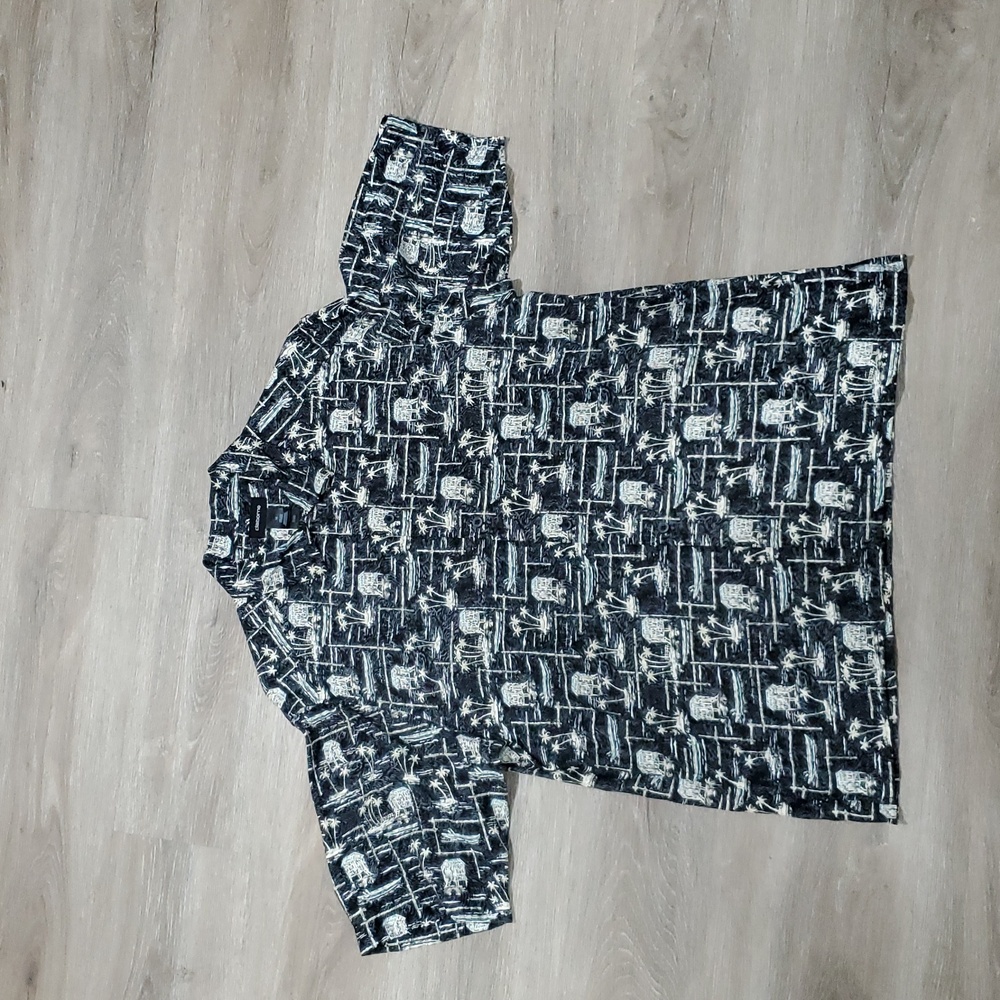 Claiborne, Medium, Black with Prints/ Graphics